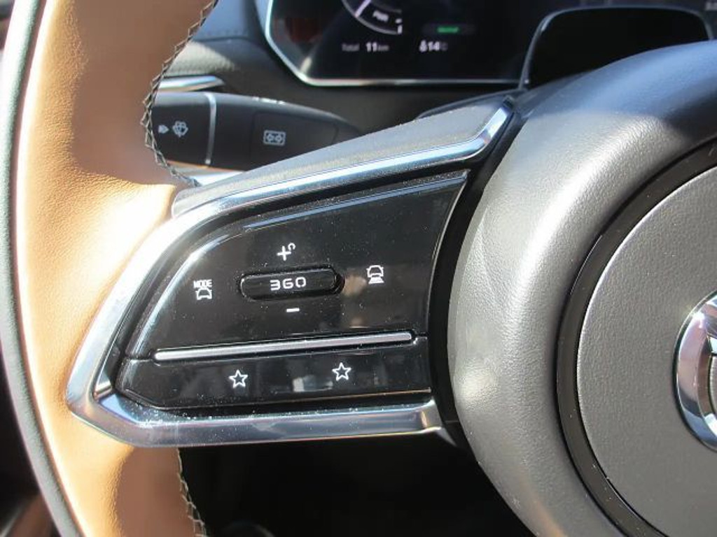 Mazda 6e