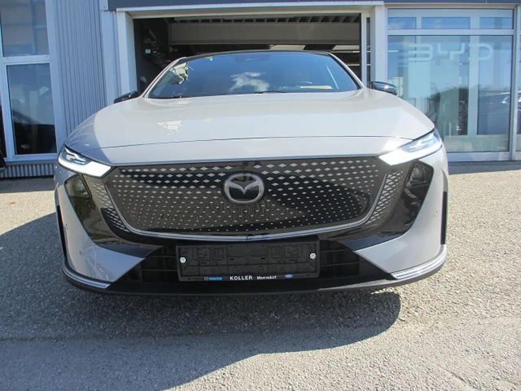 Mazda 6e