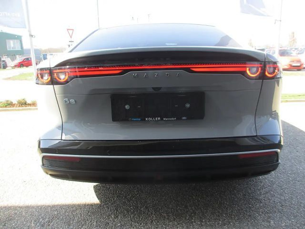 Mazda 6e