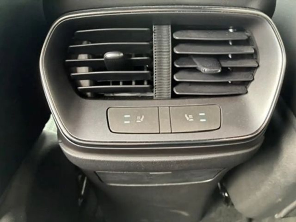 BYD Sealion 7