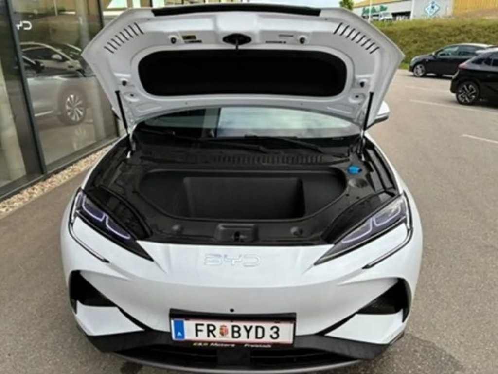 BYD Sealion 7