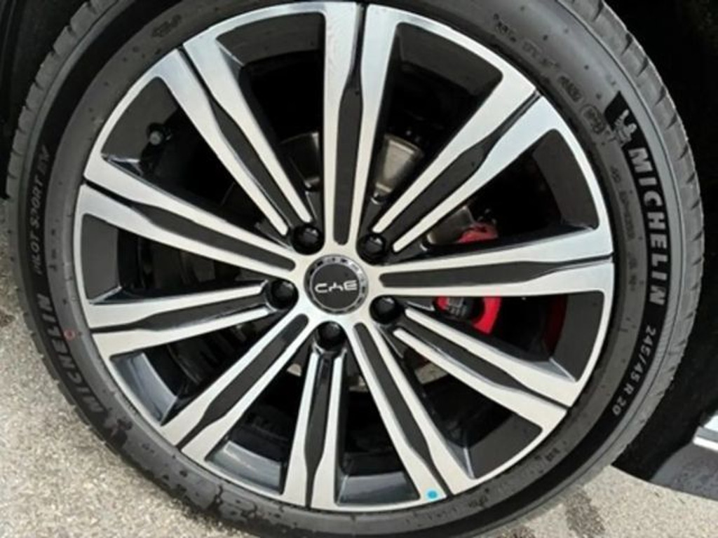 BYD Sealion 7