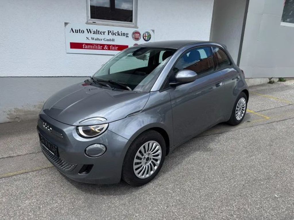 Fiat 500e Action