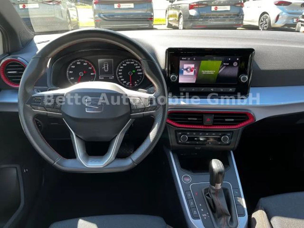 Seat Arona