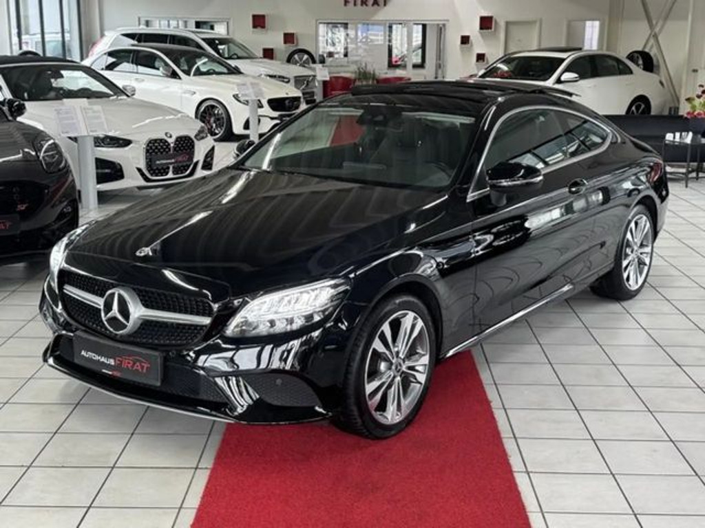 Mercedes-Benz C-Klasse C 220 4MATIC Coupé C 220 d