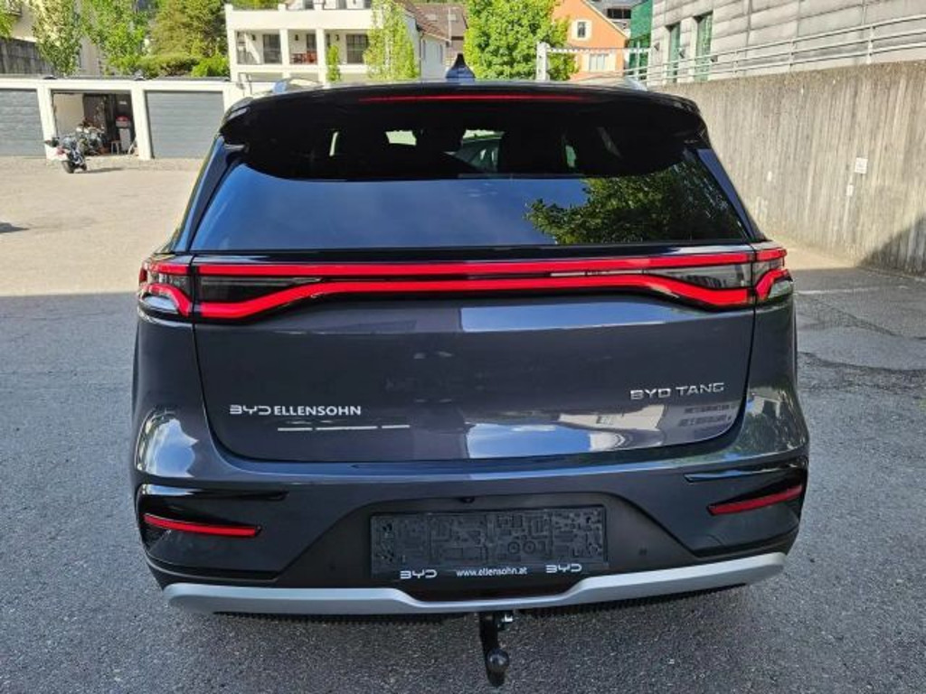 BYD Tang