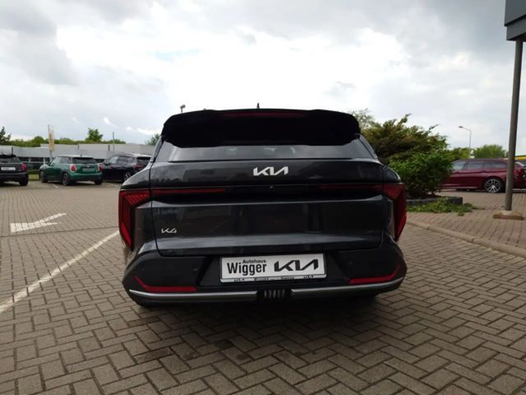 Kia K4