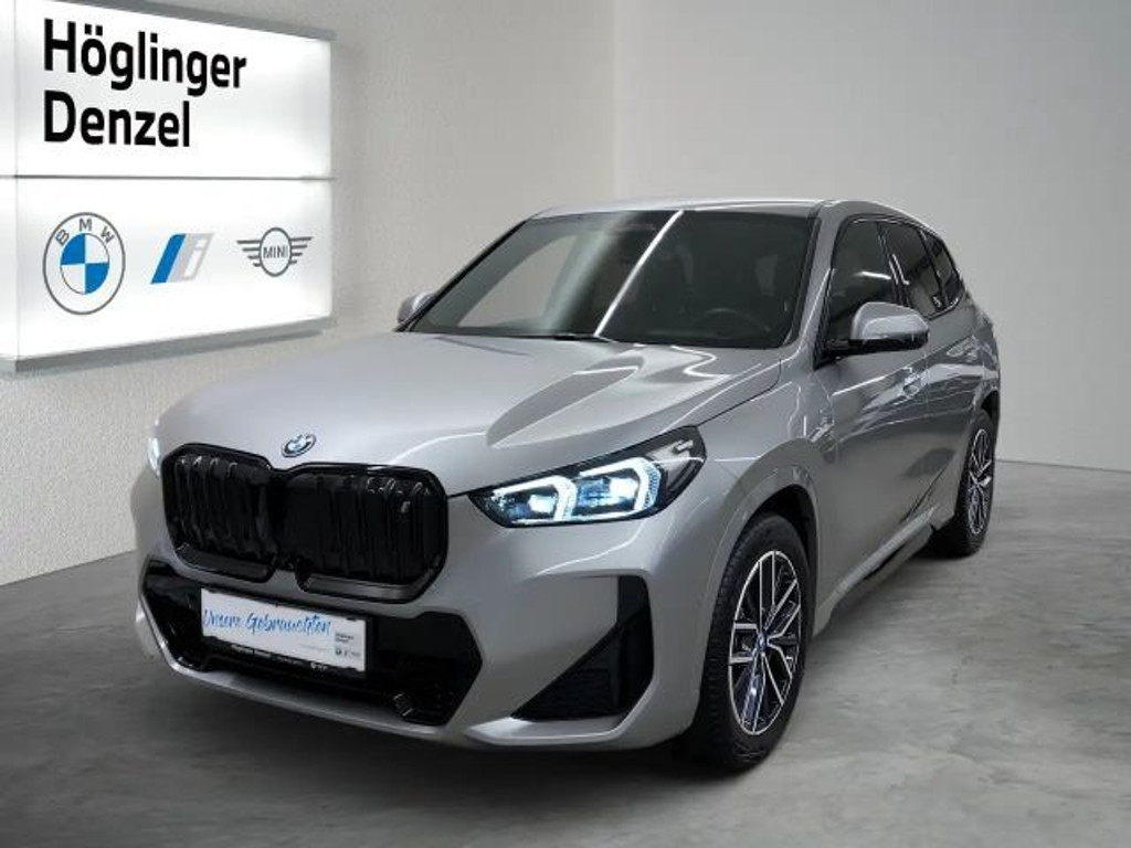 BMW iX1 xDrive30