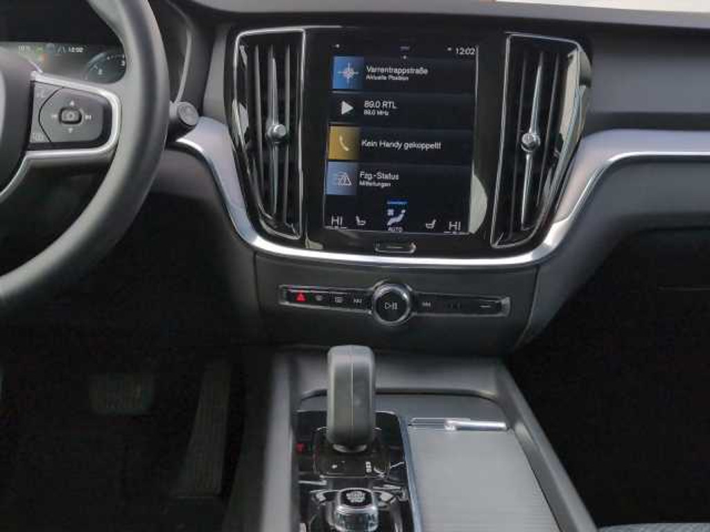 Volvo V60 Momentum