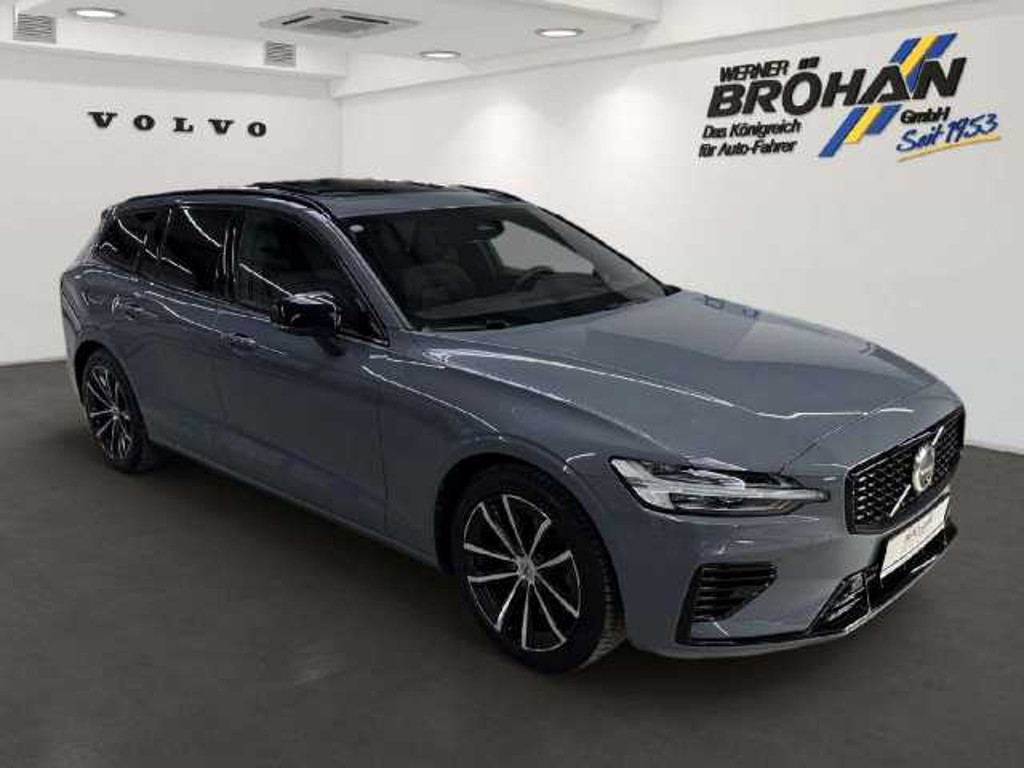 Volvo V60 AWD Hybrid Recharge Ultimate Dark