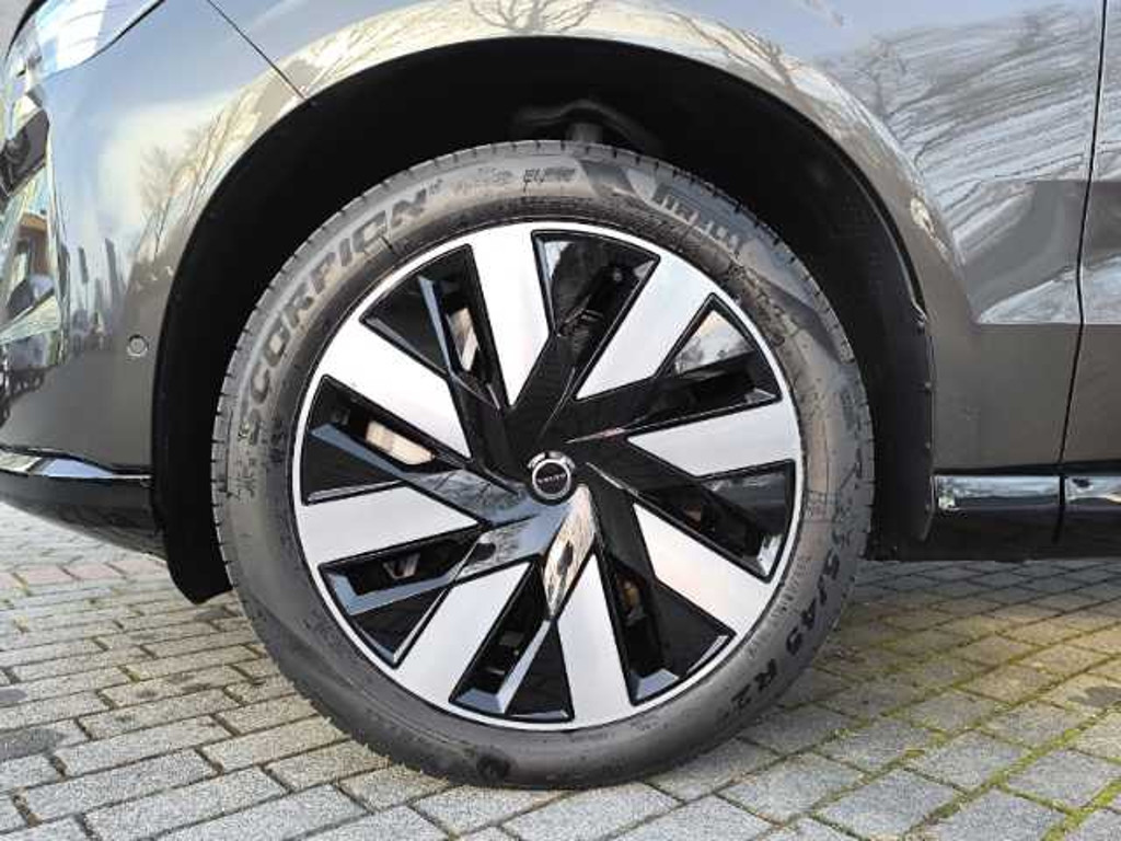 Volvo EX90