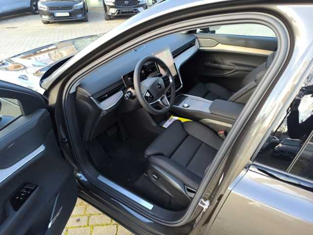 Volvo EX90