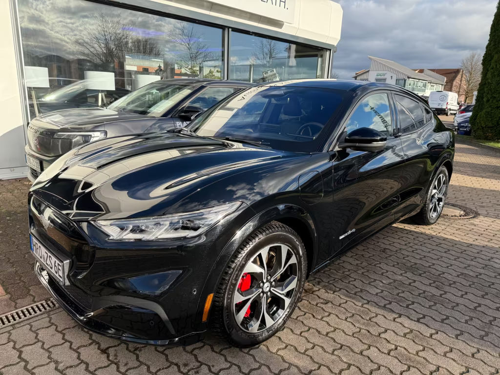 Ford Mustang Mach-E AWD Premium