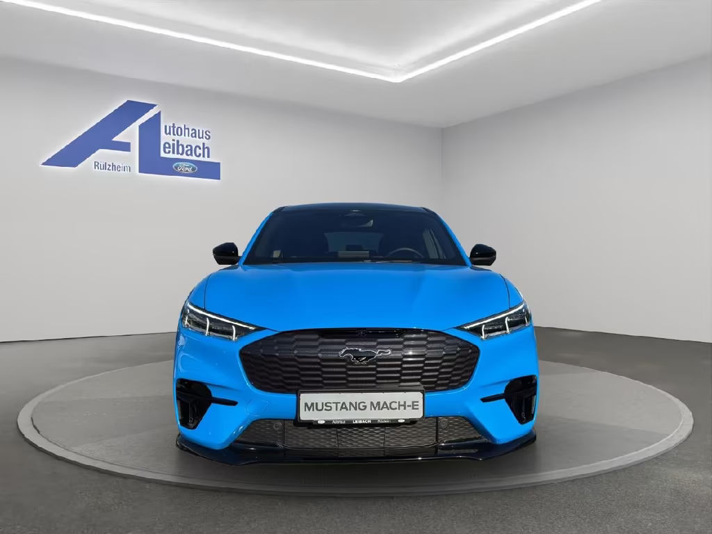 Ford Mustang Mach-E AWD GT