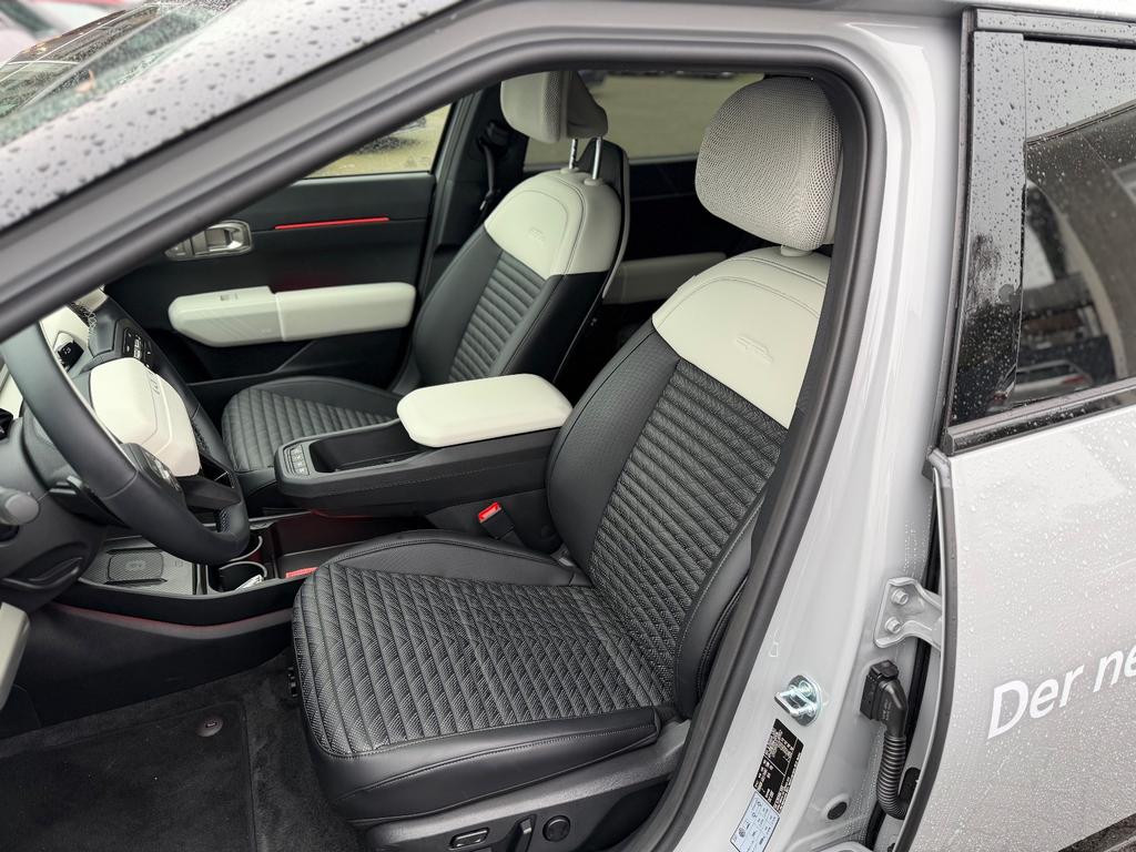 Kia EV4