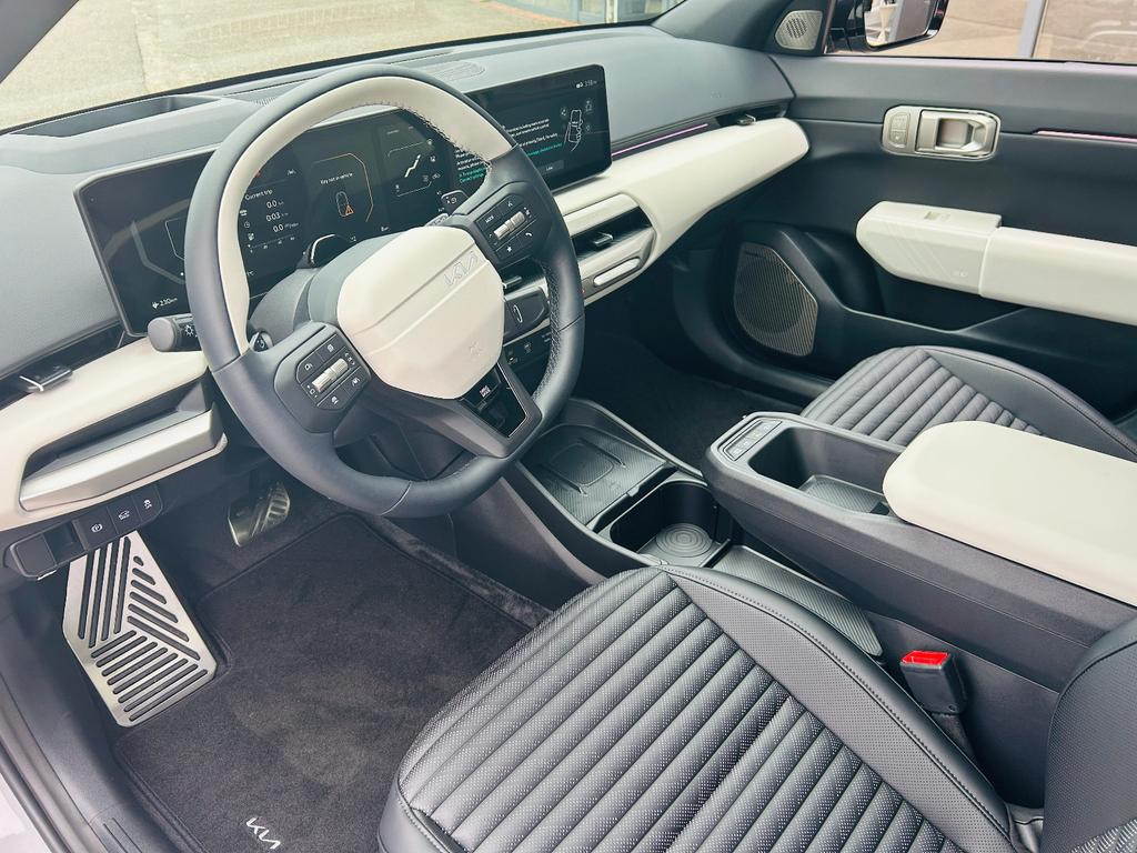 Kia EV4
