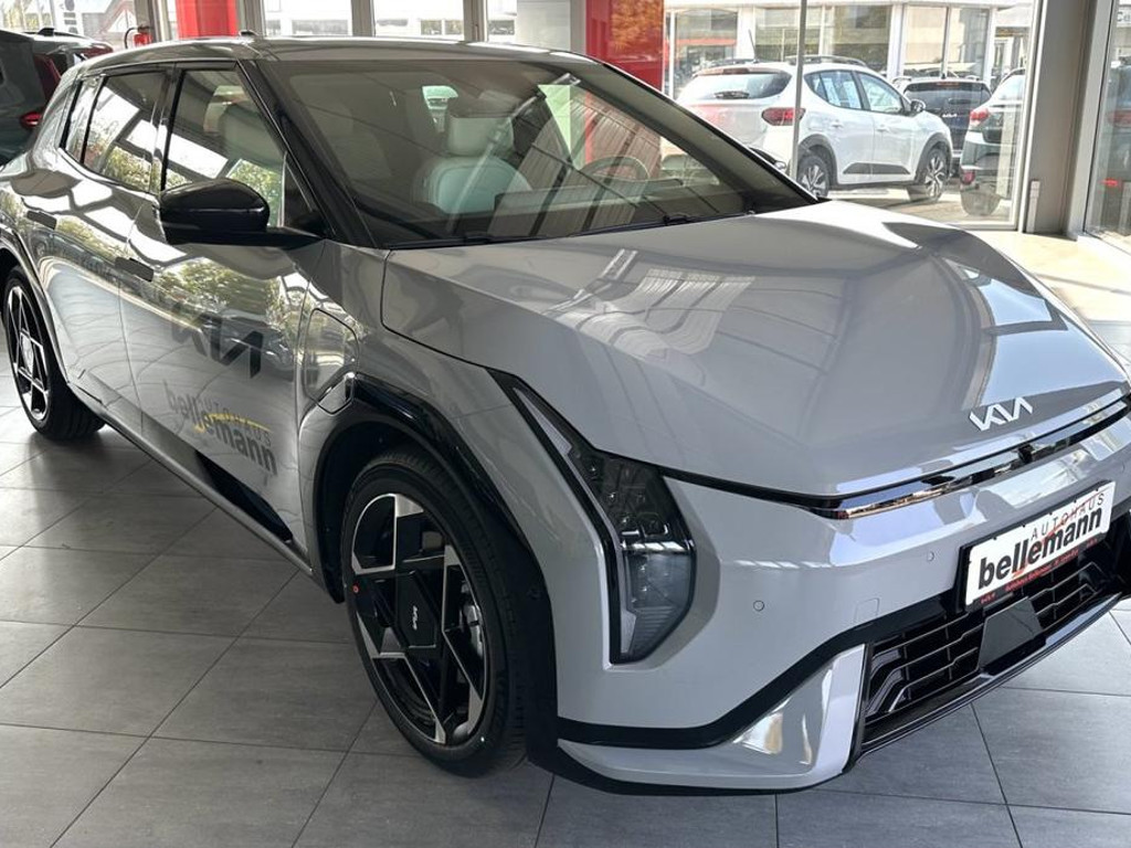Kia EV4