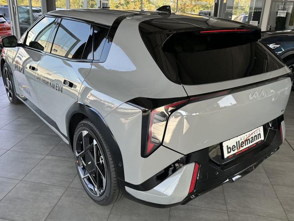 Kia EV4
