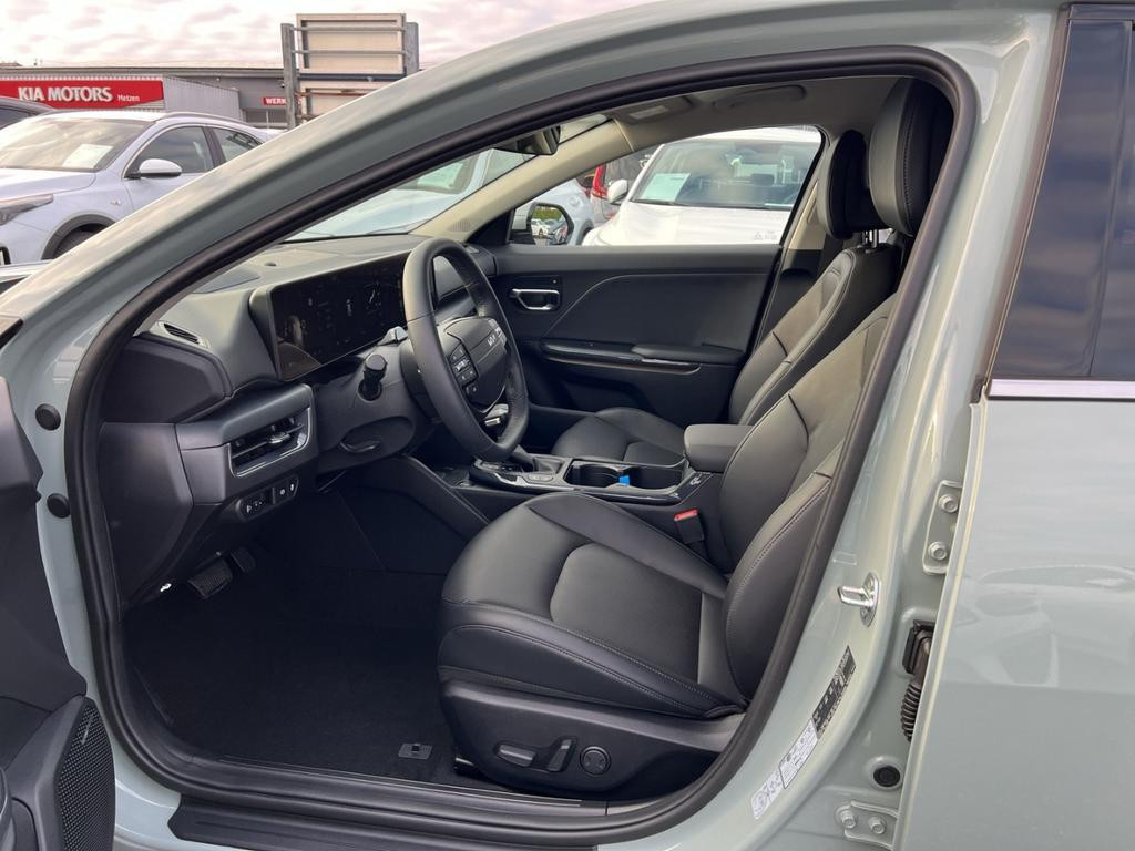 Kia K4