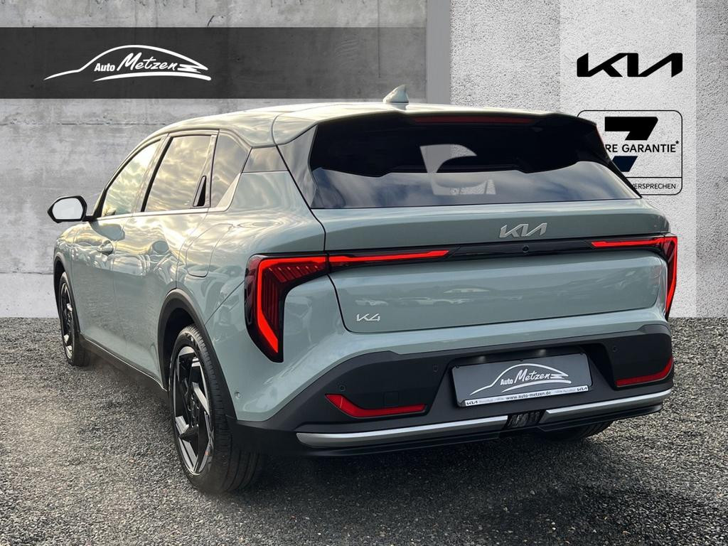 Kia K4