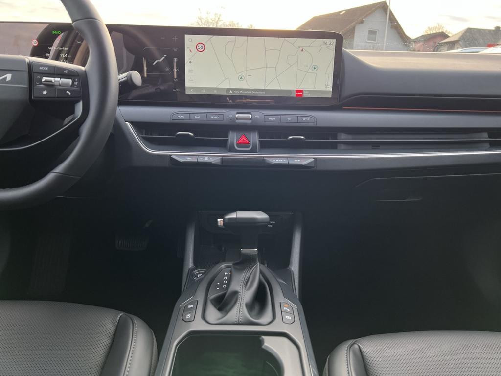 Kia K4