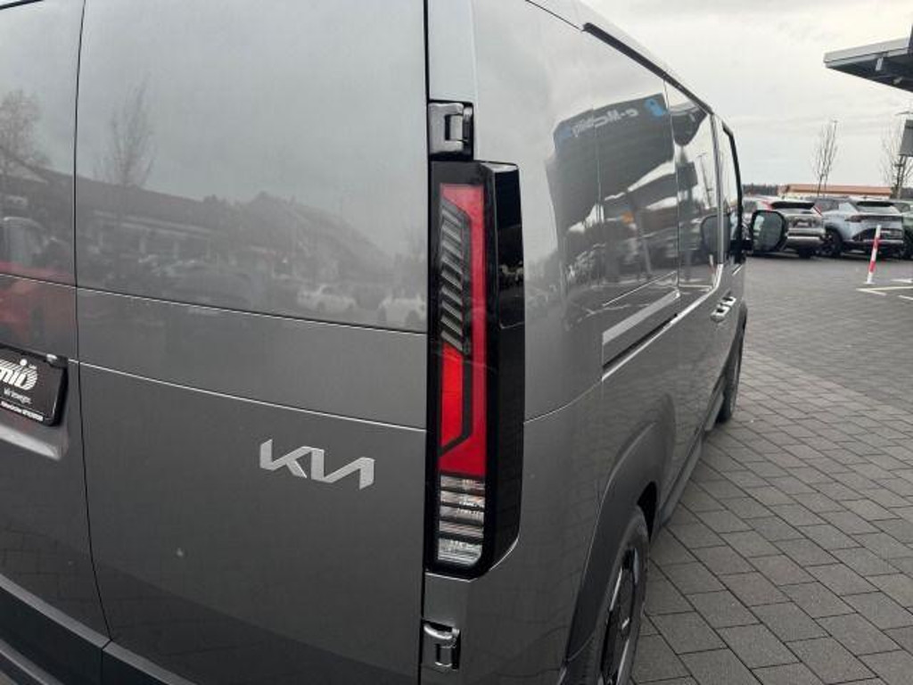 Kia PV5 Passenger
