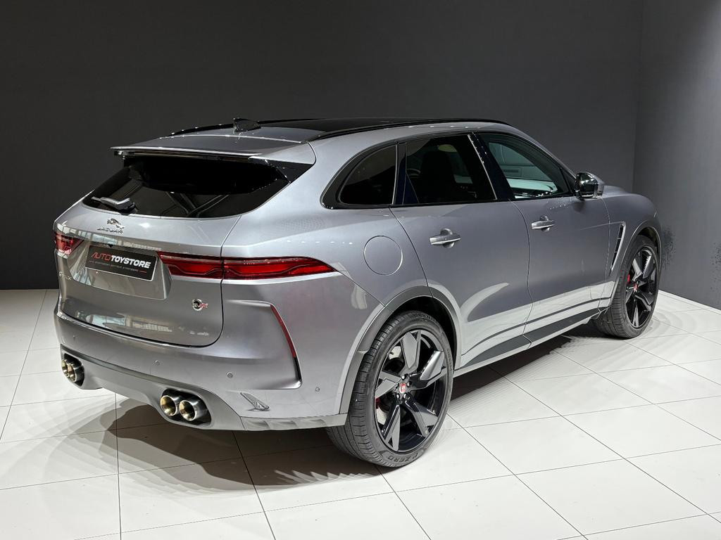 Jaguar F-Pace