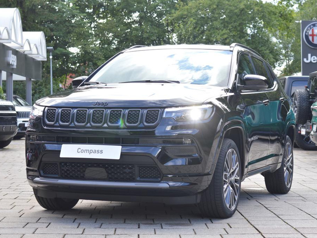 Jeep Compass Summit Hybrid
