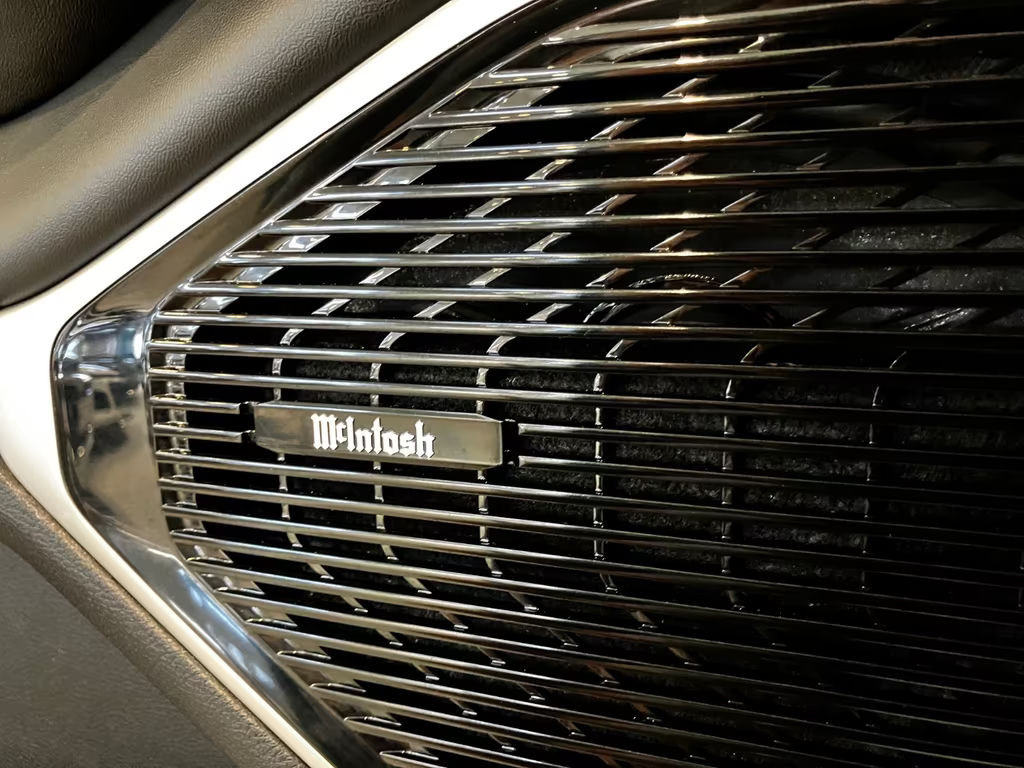 Jeep Wagoneer