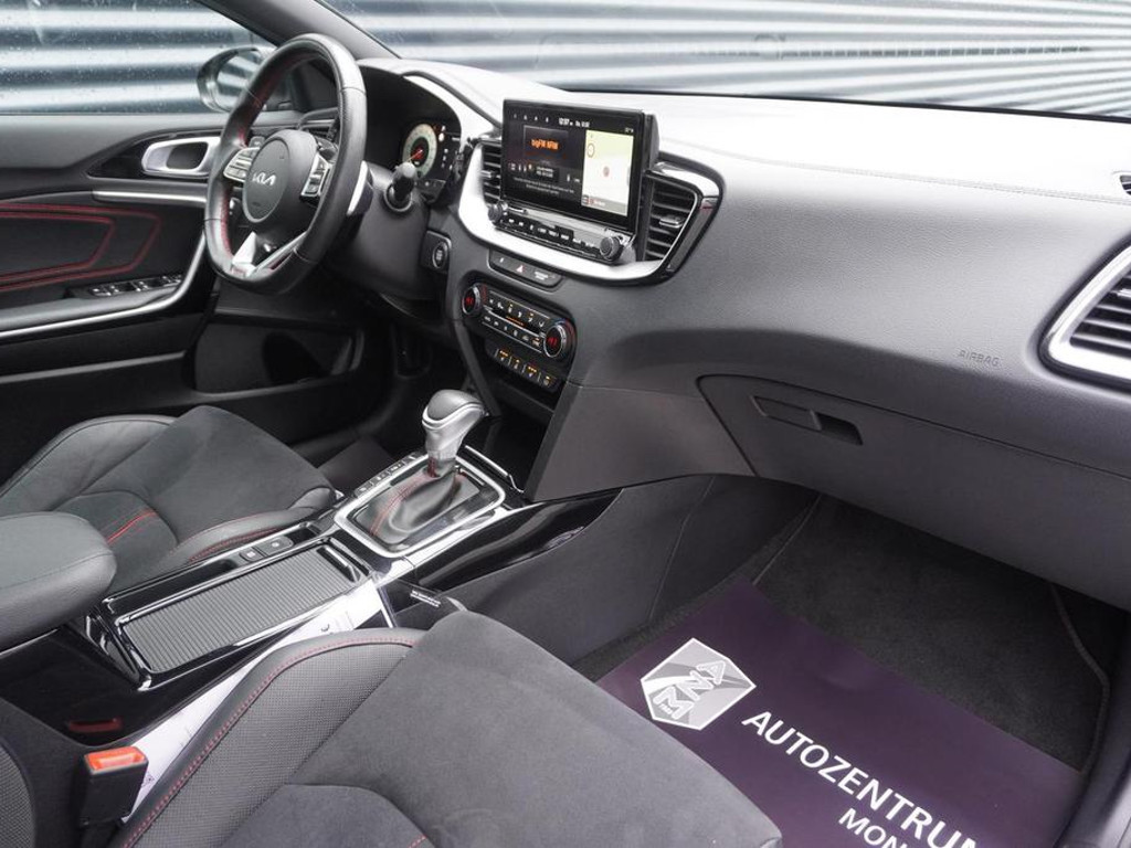 Kia ProCeed