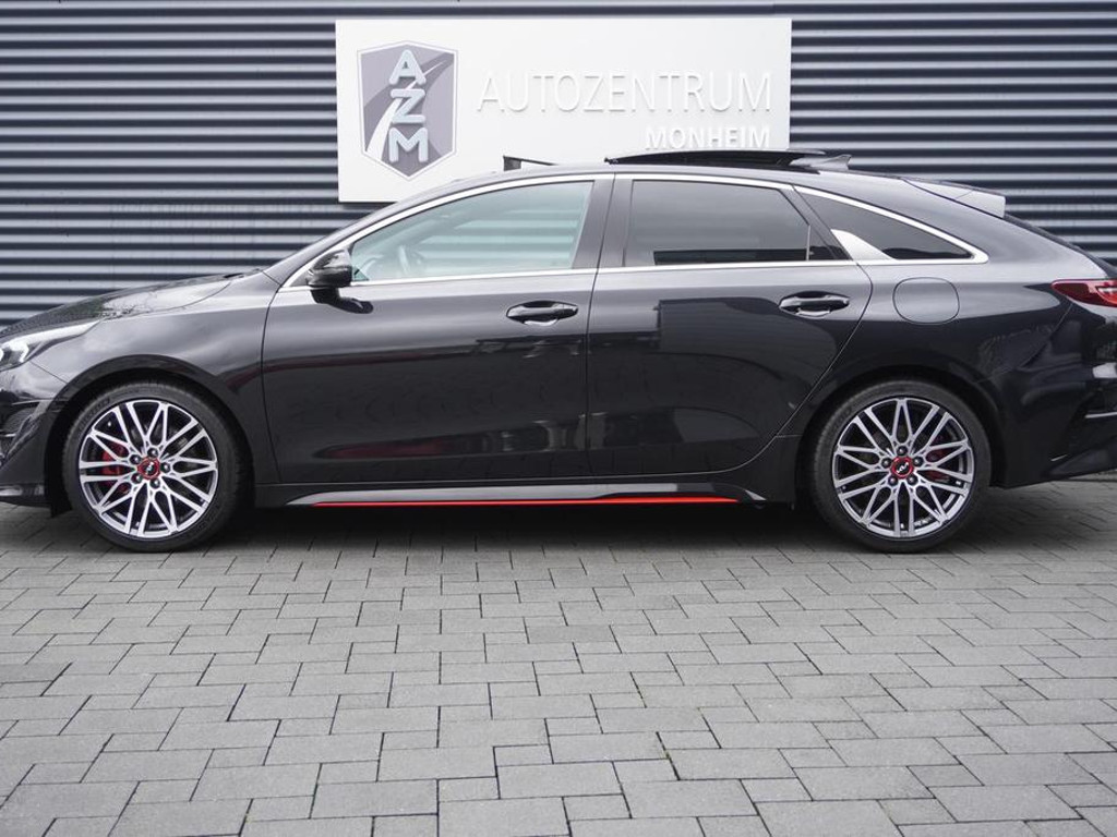Kia ProCeed