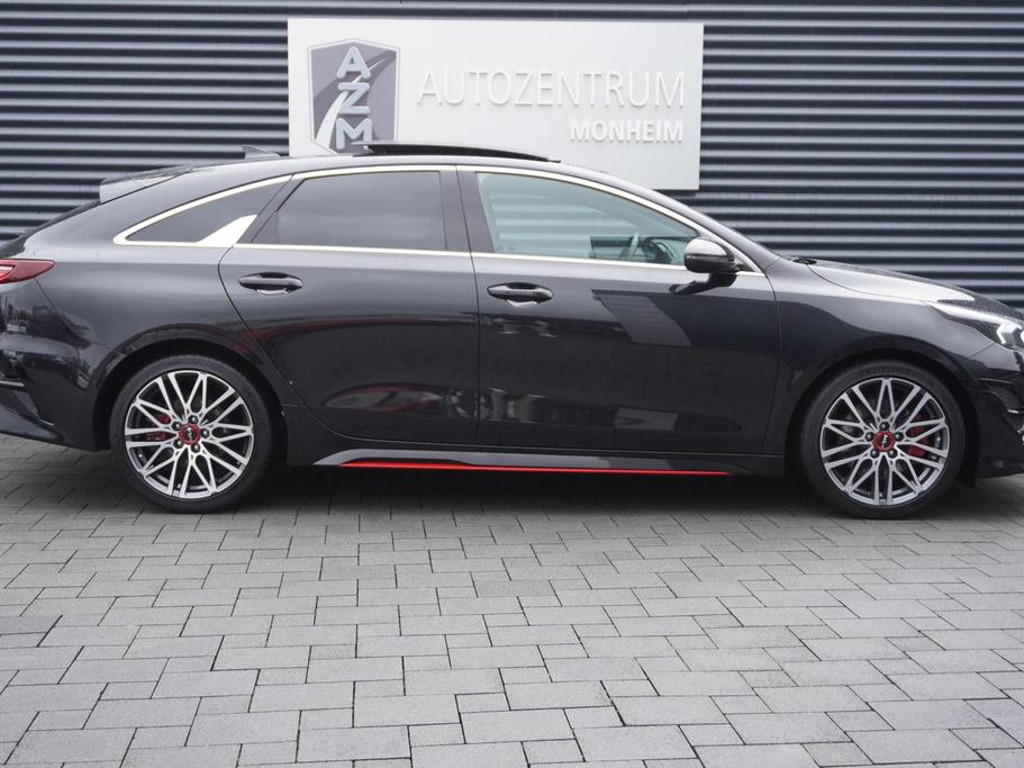 Kia ProCeed