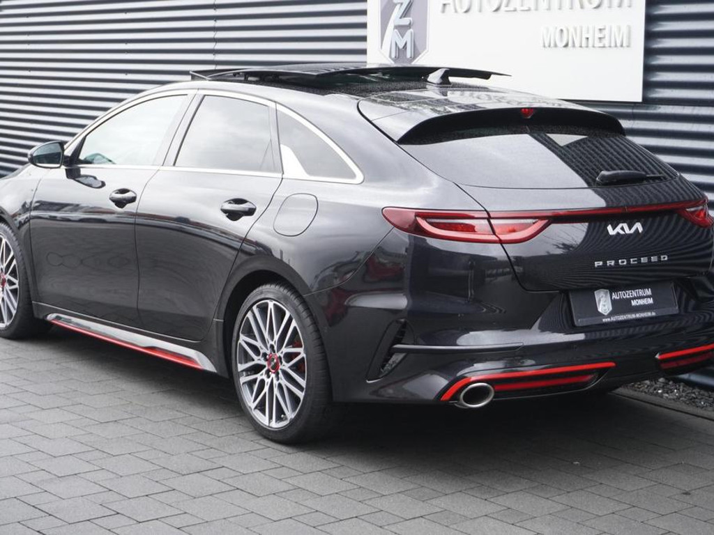 Kia ProCeed