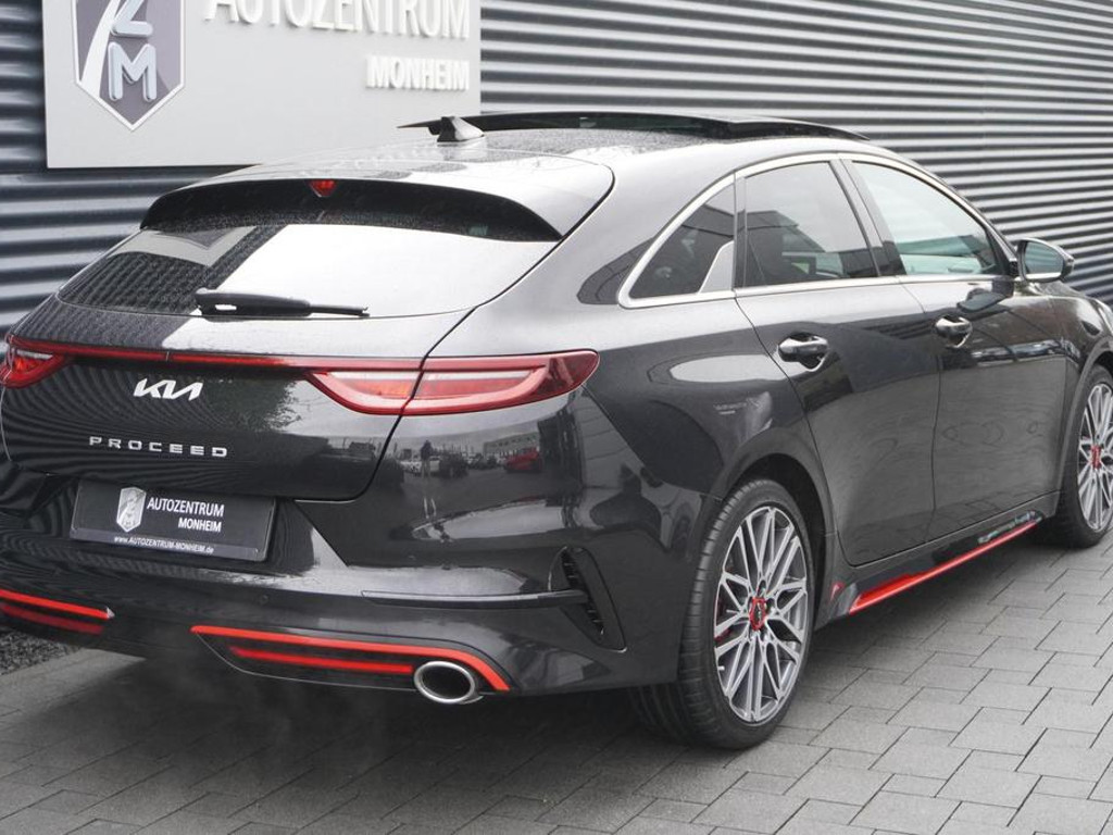 Kia ProCeed