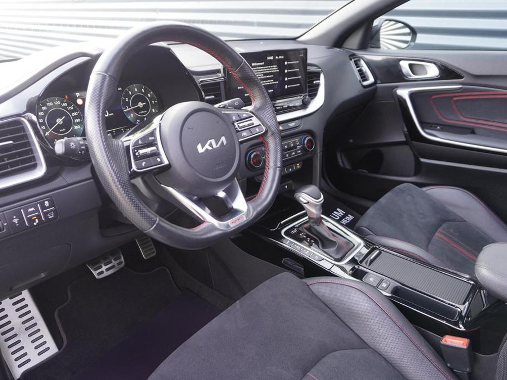 Kia ProCeed