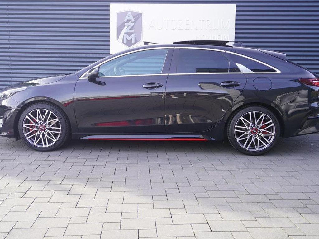 Kia ProCeed