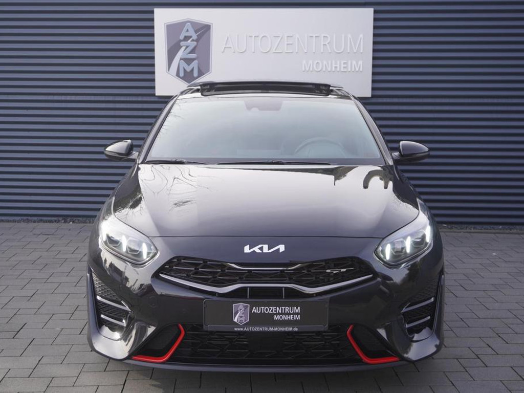 Kia ProCeed