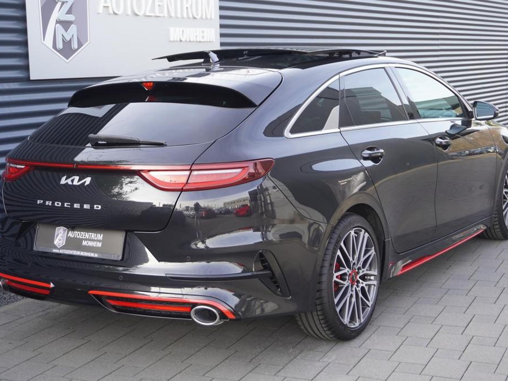 Kia ProCeed