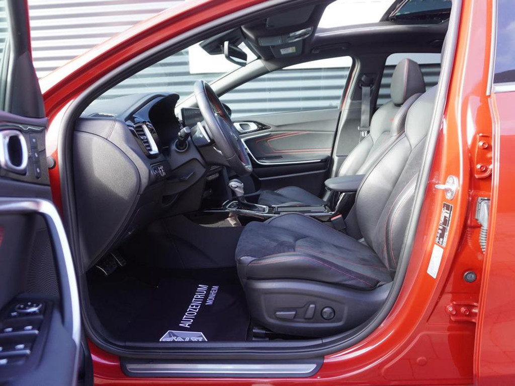 Kia ProCeed