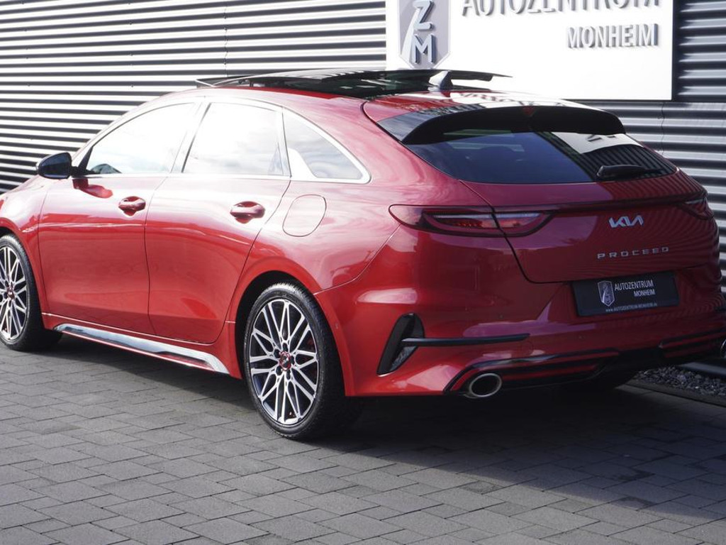Kia ProCeed