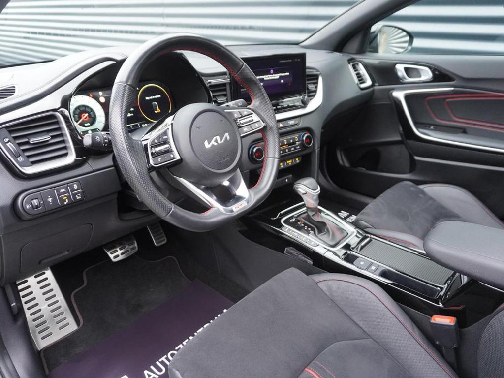 Kia ProCeed