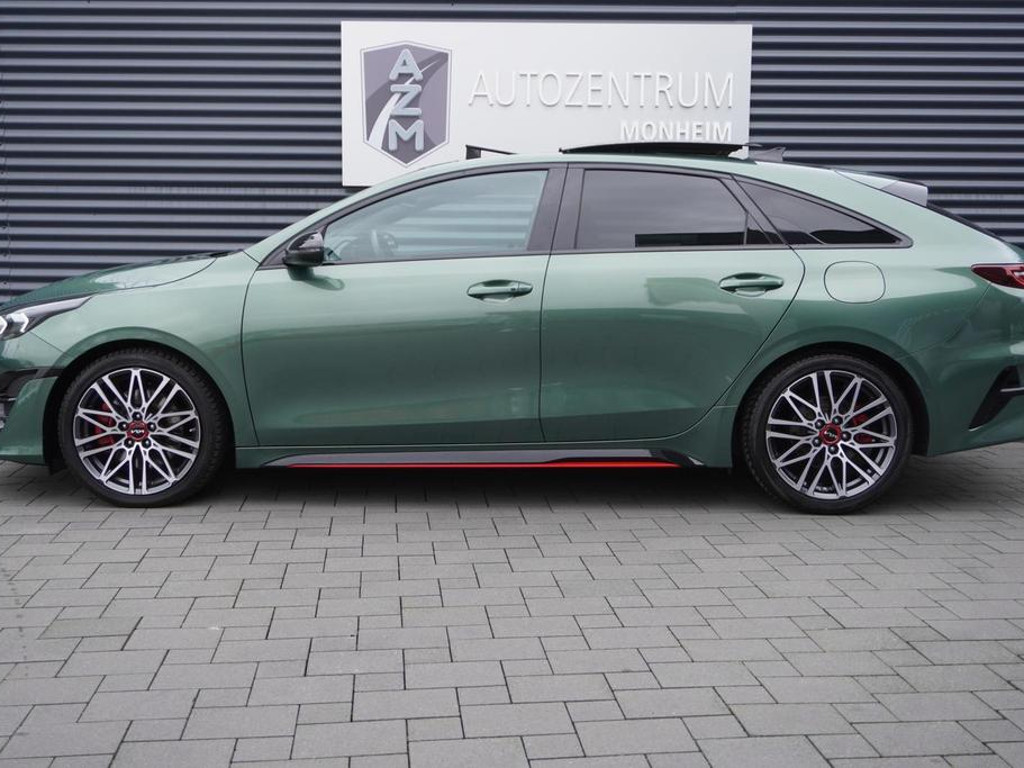 Kia ProCeed