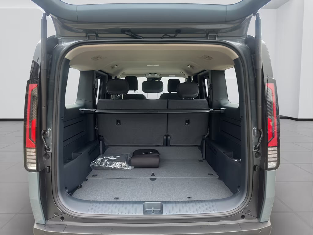Kia PV5 Passenger