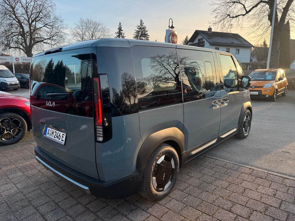 Kia PV5 Passenger