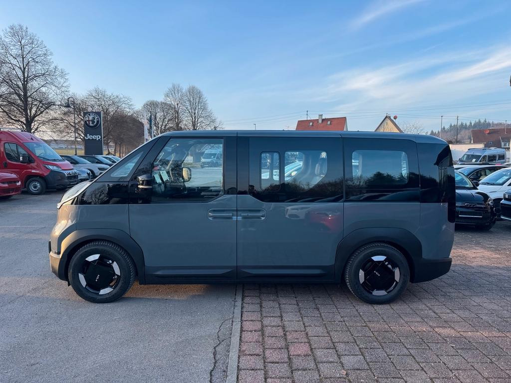 Kia PV5 Passenger