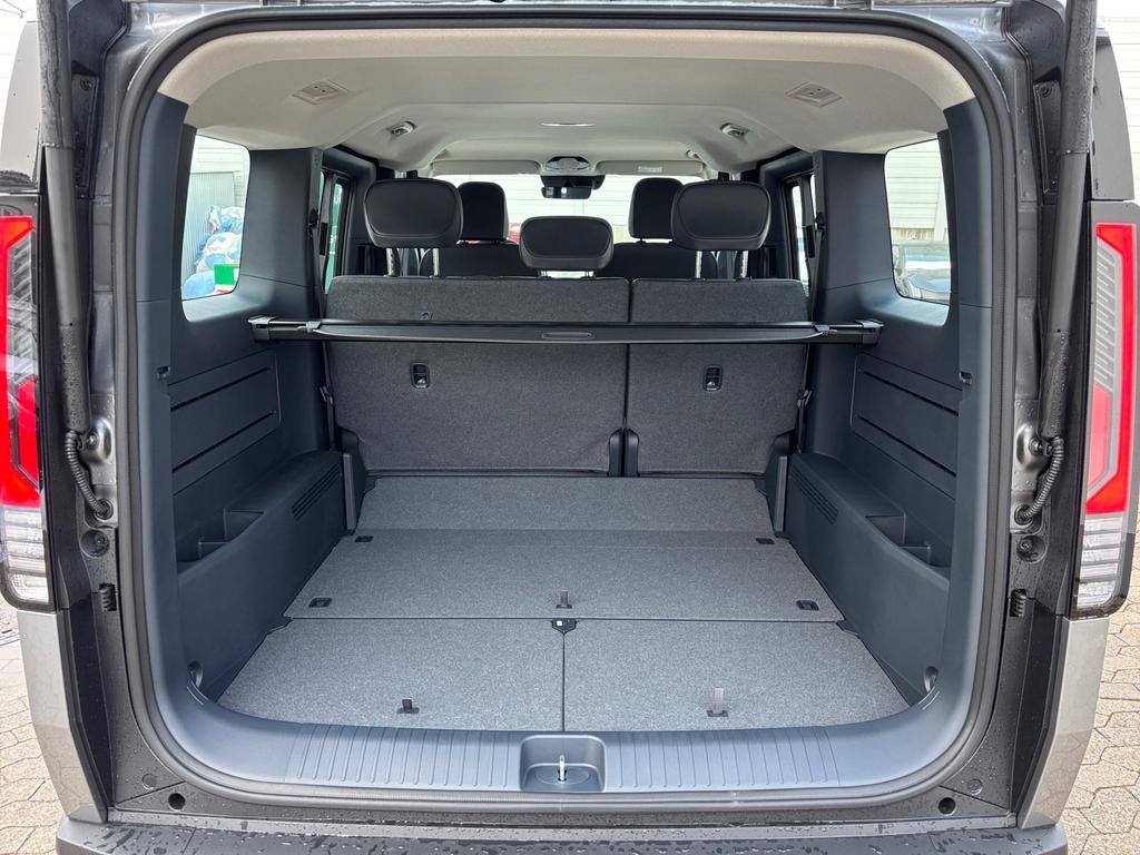 Kia PV5 Passenger