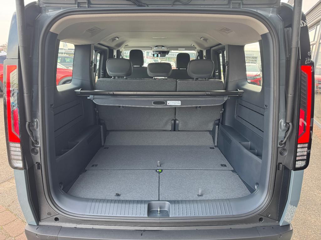 Kia PV5 Passenger