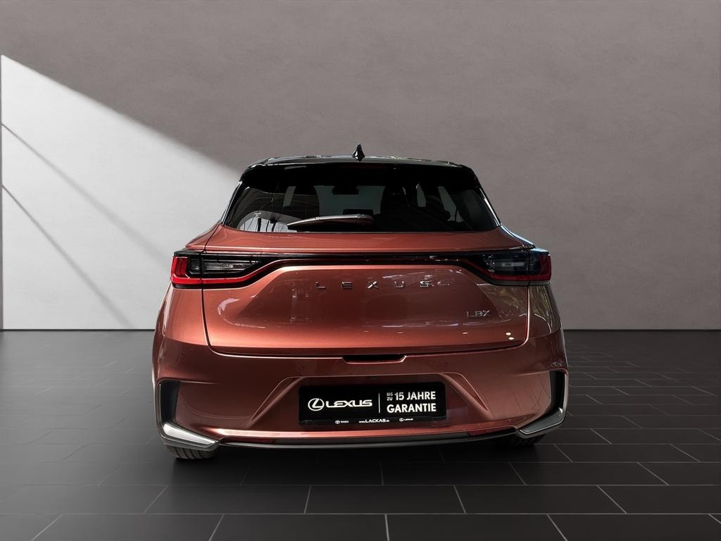 Lexus LBX