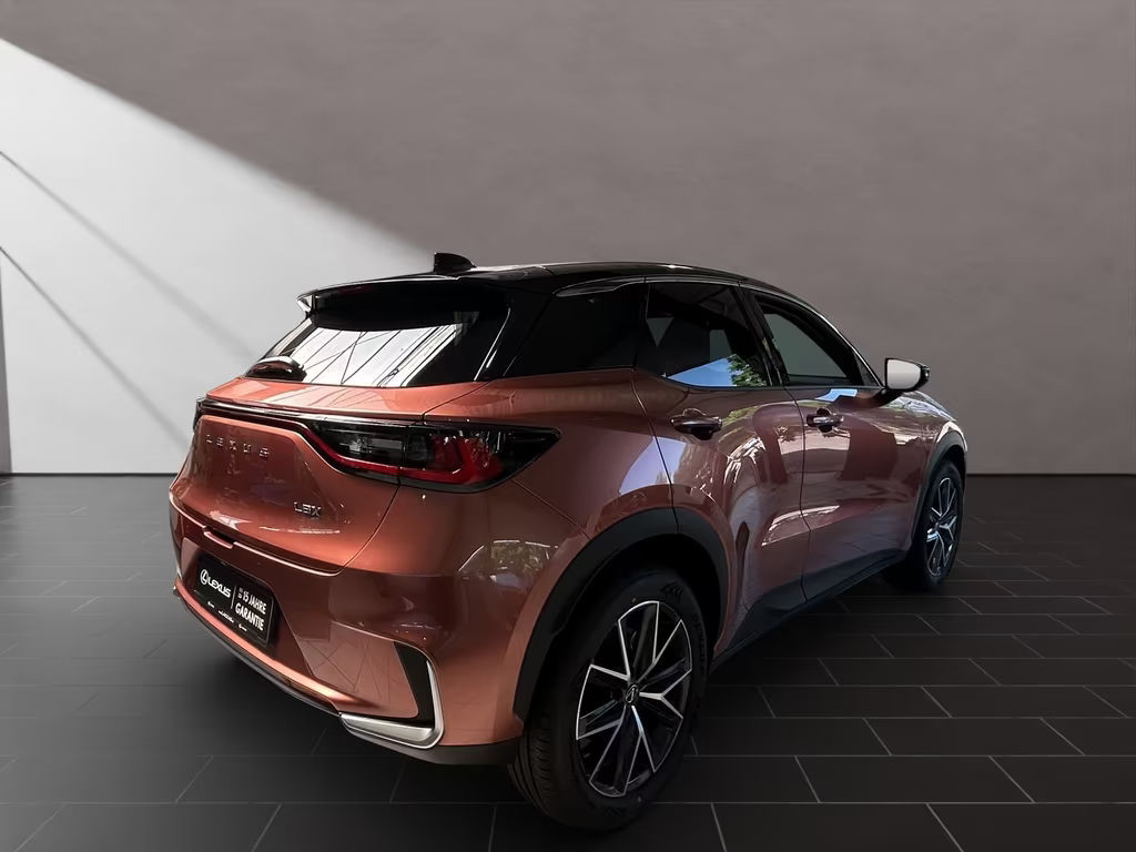 Lexus LBX