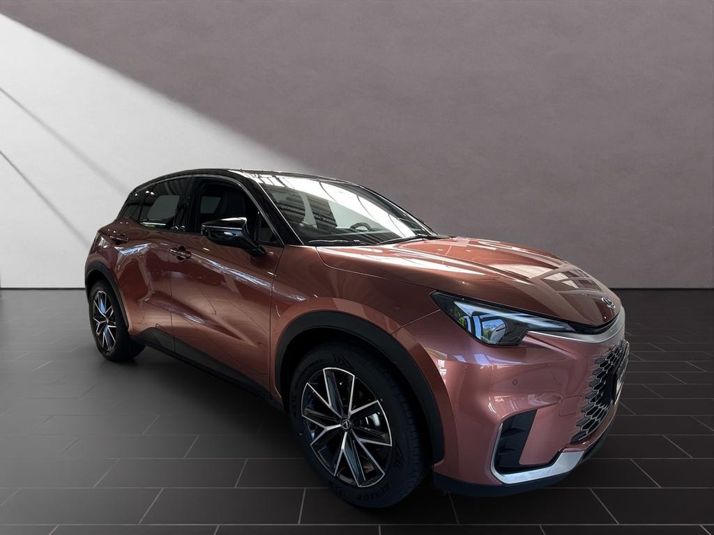 Lexus LBX
